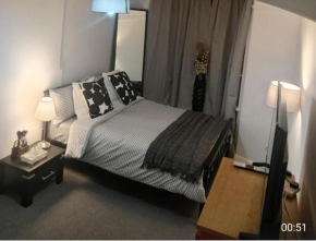 City View London Apartment - Near Canary Wharf